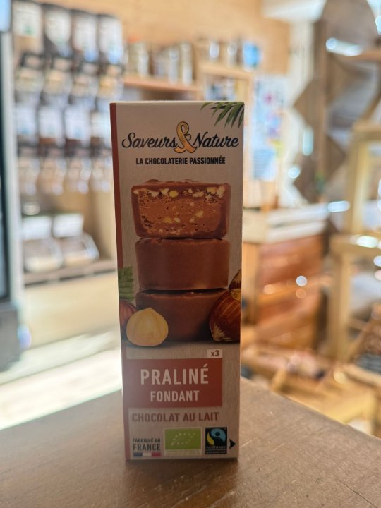 BOUCHEES CACAHUETE FLEUR DE SEL ENROBEE CHOC LAIT SAVEURS ET NATURE