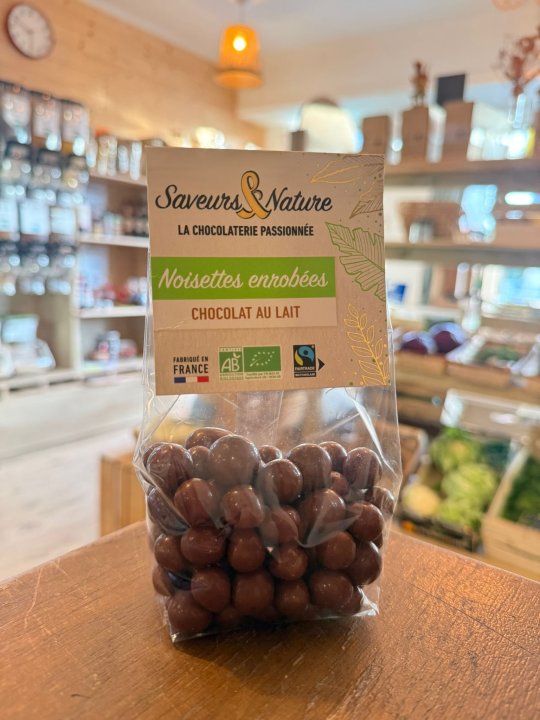 SACHET NOISETTES ENTIERS CHOCOLAT AU LAIT SAVEURS ET NATURE 150GR